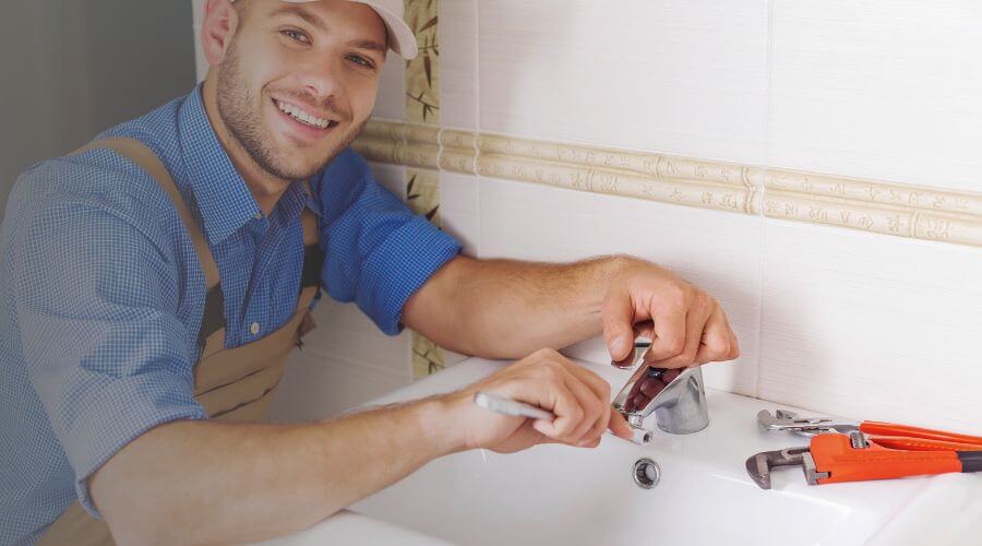 Expert burst pipe repair services in Eola, TX